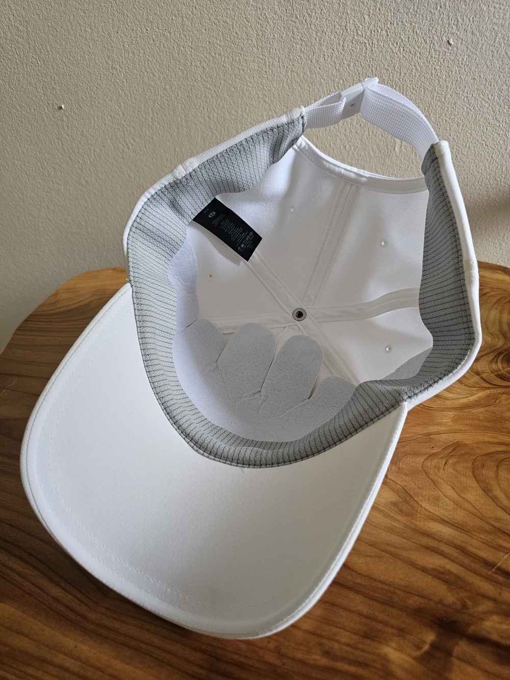 lululemon athletica White Baseball Cap - Picture 4 of 4